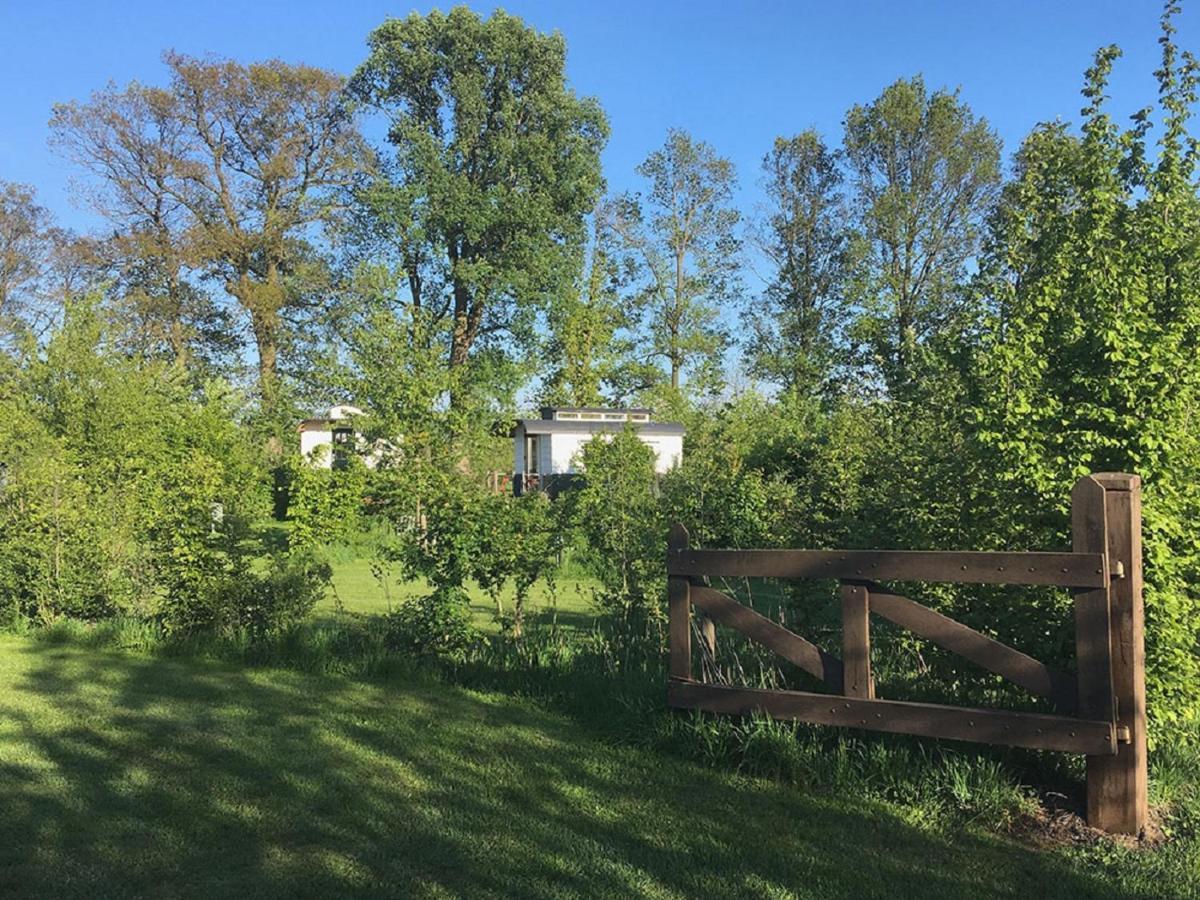 B&B Pipowagen "De Luxe" Op Wellness Camping En B&B Meddo Exterior photo