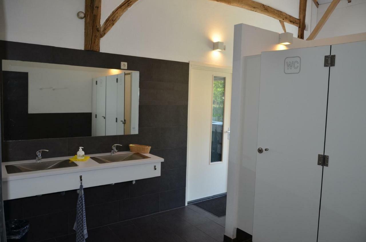 B&B Pipowagen "De Luxe" Op Wellness Camping En B&B Meddo Exterior photo